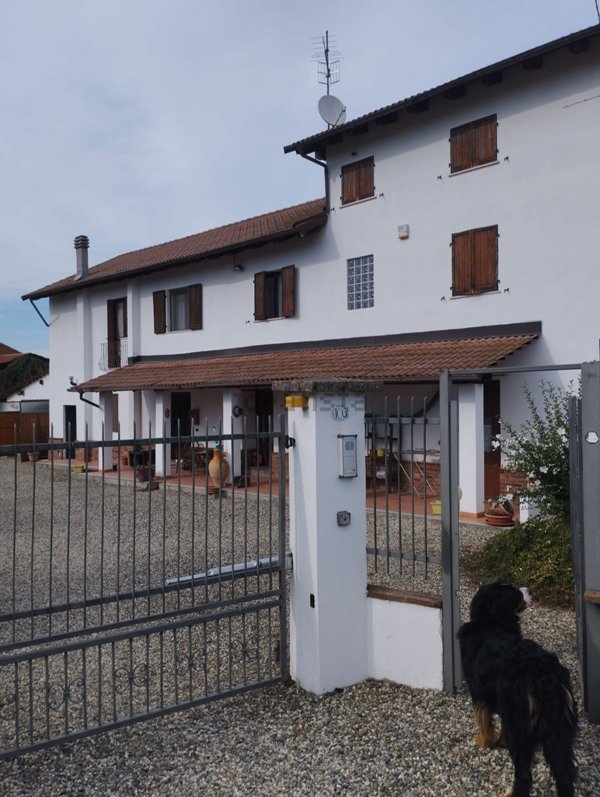 casa indipendente in vendita a Castelnuovo Bormida