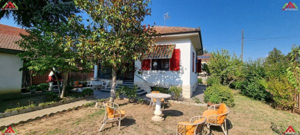 casa indipendente in vendita a Castelnuovo Bormida