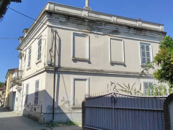 casa indipendente in vendita a Castelnuovo Bormida