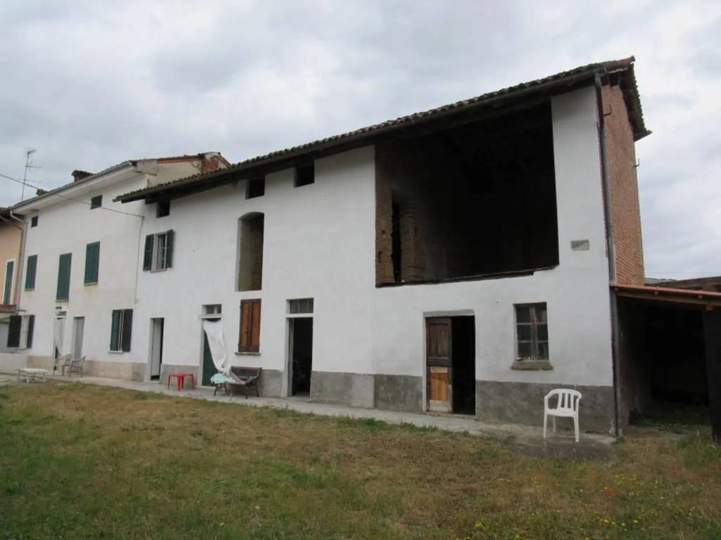 casa indipendente in vendita a Castelnuovo Bormida