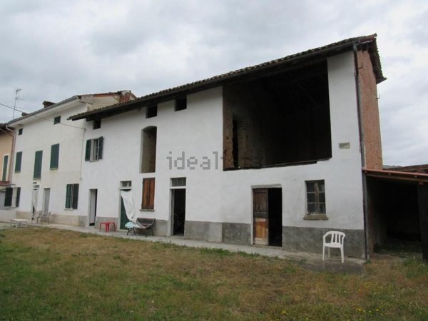 casa indipendente in vendita a Castelnuovo Bormida