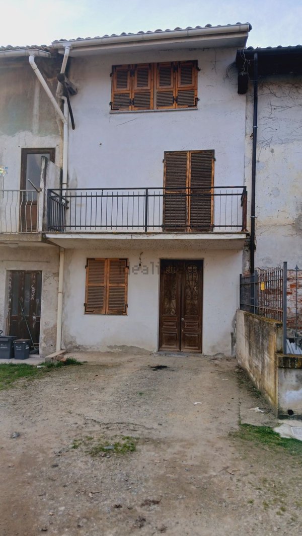 casa indipendente in vendita a Castelnuovo Bormida
