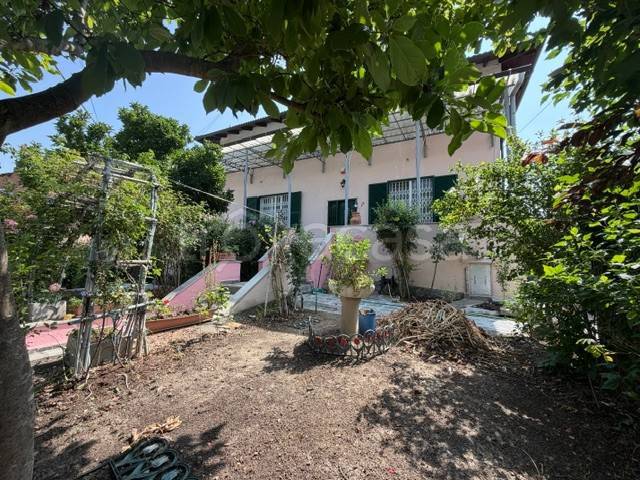 casa indipendente in vendita a Castelnuovo Bormida