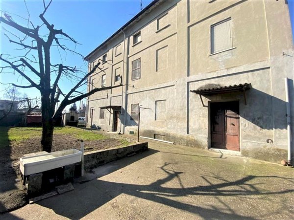 casa semindipendente in vendita a Castelnuovo Scrivia