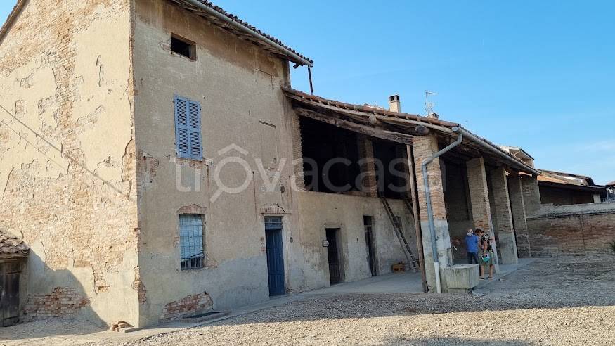 casa indipendente in vendita a Castelnuovo Scrivia