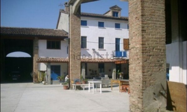 casale in vendita a Castelnuovo Scrivia