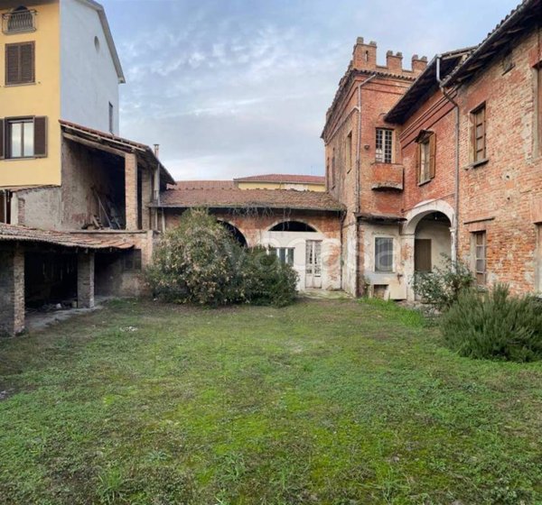 casa indipendente in vendita a Castelnuovo Scrivia