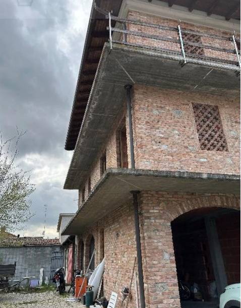 intera palazzina in vendita a Castelnuovo Scrivia