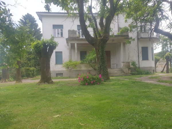 casa indipendente in vendita a Castelnuovo Scrivia