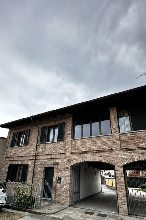 casa indipendente in vendita a Castelnuovo Scrivia