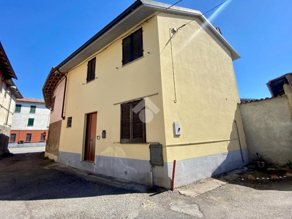 casa semindipendente in vendita a Castelnuovo Scrivia