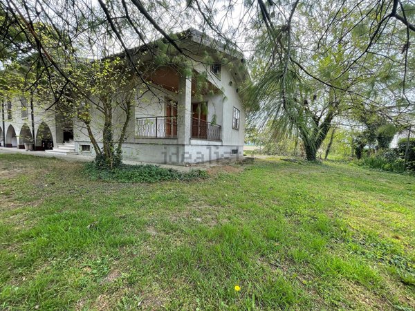 casa indipendente in vendita a Castelnuovo Scrivia