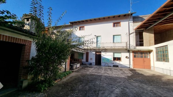 casa indipendente in vendita a Castelnuovo Scrivia