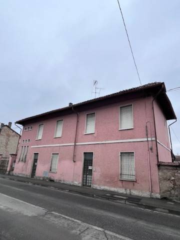 casa indipendente in vendita a Castelnuovo Scrivia