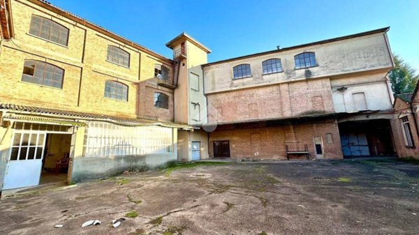 negozio in vendita a Castelnuovo Scrivia