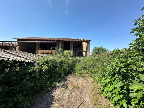 casa indipendente in vendita a Castelnuovo Scrivia