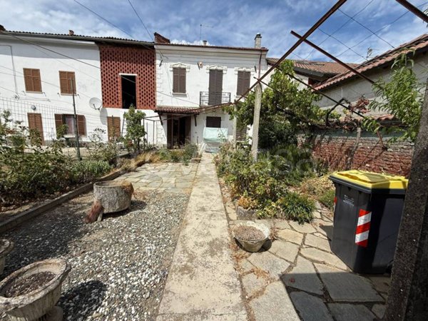 casa indipendente in vendita a Castelspina