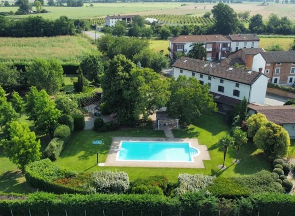 casa indipendente in vendita a Castelspina