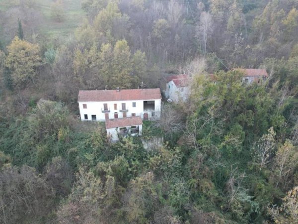 casa indipendente in vendita a Cavatore