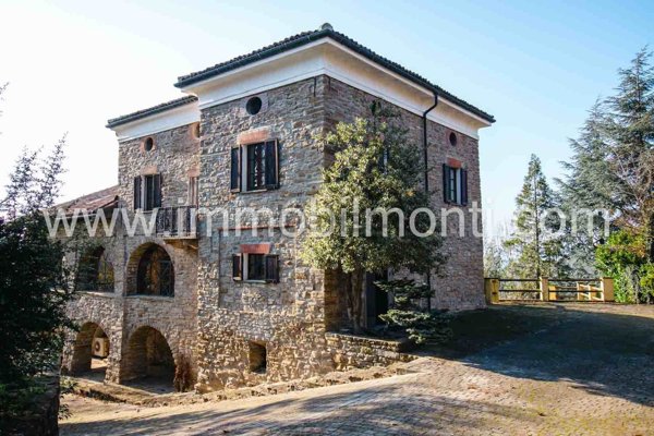 casale in vendita a Cavatore