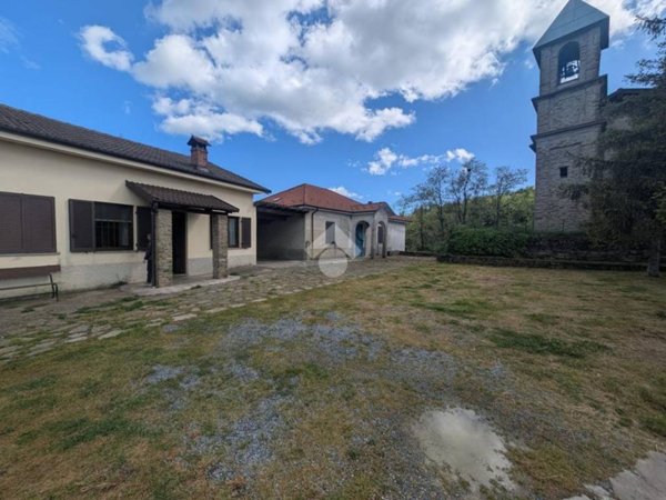 casa indipendente in vendita a Cavatore