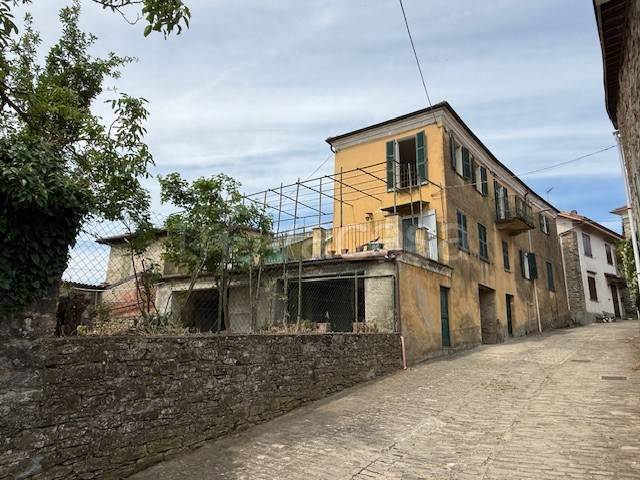 casa indipendente in vendita a Cavatore