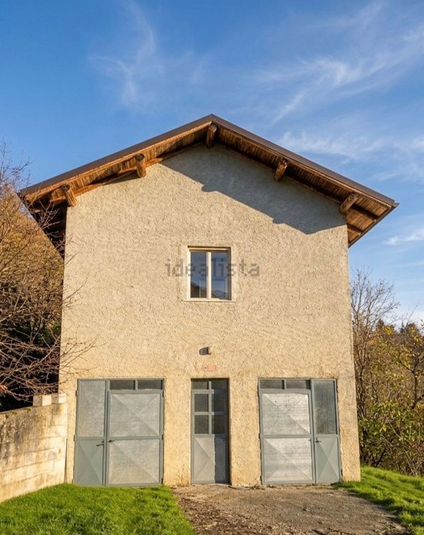 casa indipendente in vendita a Cavatore