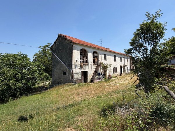 casale in vendita a Cavatore