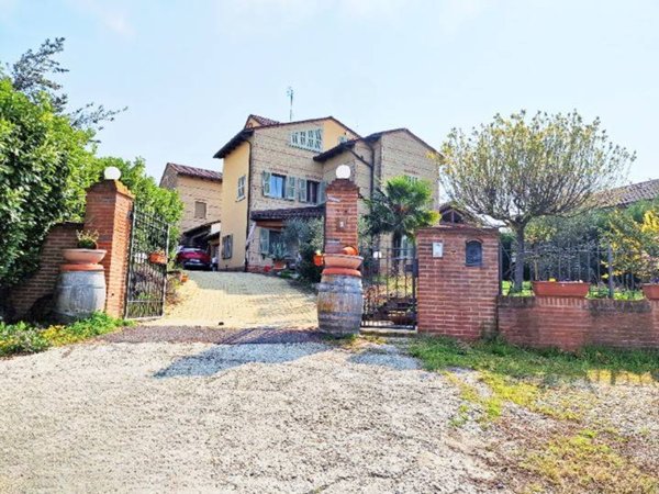 casa indipendente in vendita a Cella Monte