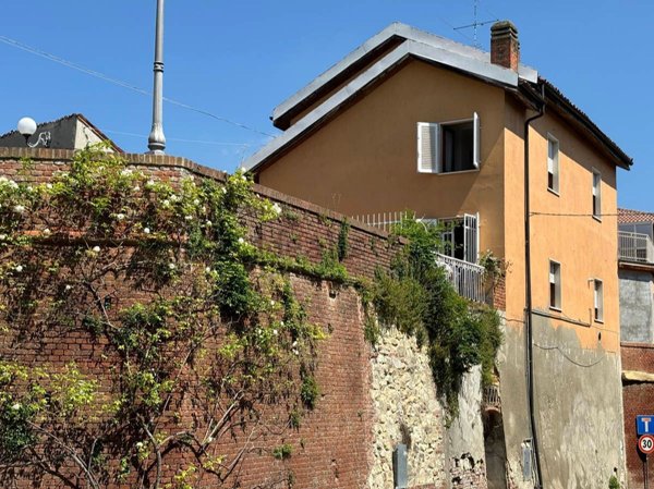 casa indipendente in vendita a Cella Monte