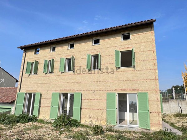 casa indipendente in vendita a Cella Monte