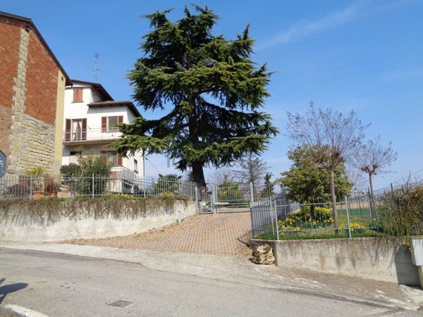 casa indipendente in vendita a Cella Monte