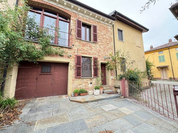 casa indipendente in vendita a Cella Monte