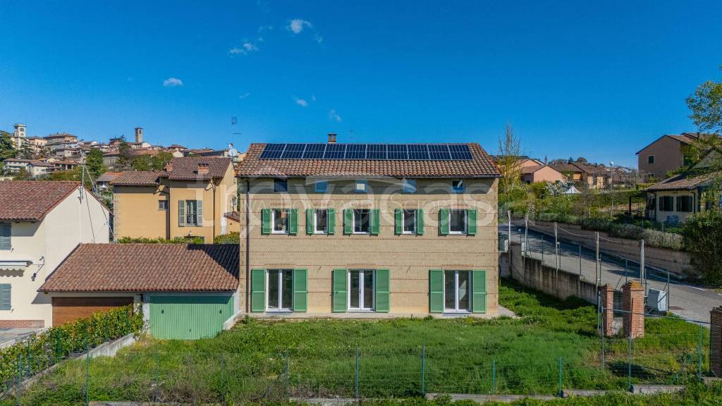 casa indipendente in vendita a Cella Monte