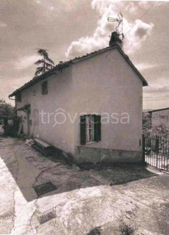 casa indipendente in vendita a Cella Monte