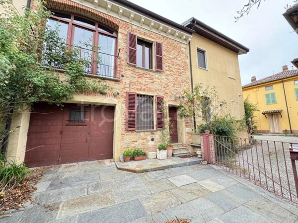 casa indipendente in vendita a Cella Monte