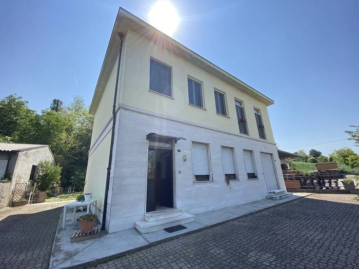casa indipendente in vendita a Cereseto