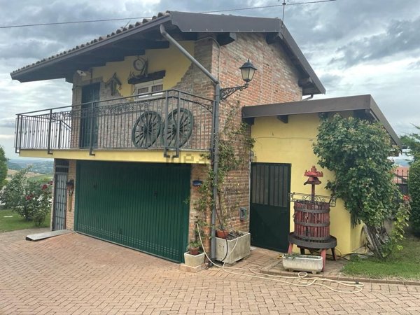 casa indipendente in vendita a Cerreto Grue