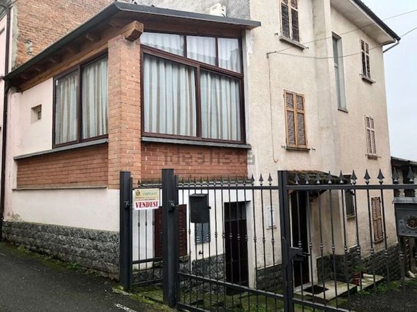 casa indipendente in vendita a Cerreto Grue