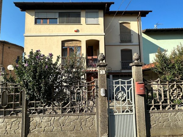 casa indipendente in vendita a Cerreto Grue