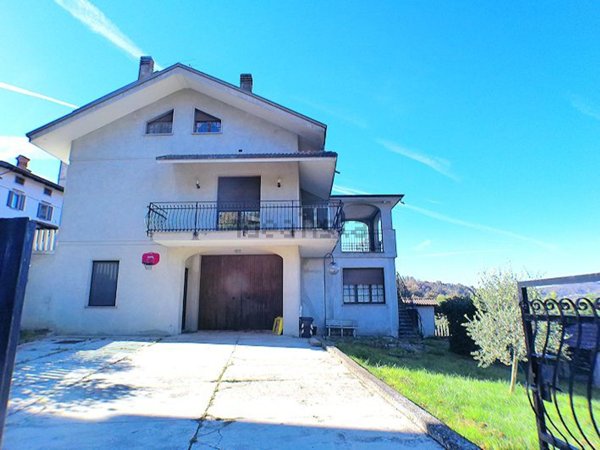 casa indipendente in vendita a Cerrina Monferrato in zona Montaldo