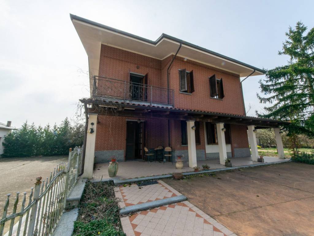 casa indipendente in vendita a Cerrina Monferrato