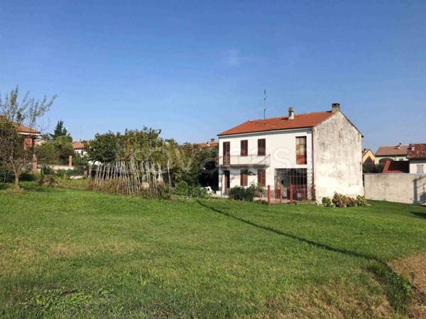 casa indipendente in vendita a Coniolo