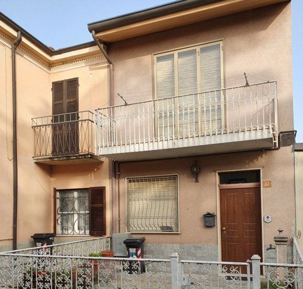 casa indipendente in vendita a Coniolo