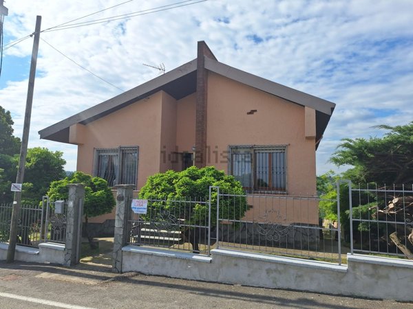 casa indipendente in vendita a Coniolo