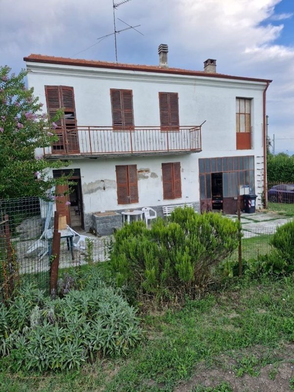 casa indipendente in vendita a Coniolo