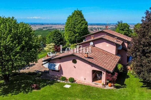 casa indipendente in vendita a Coniolo