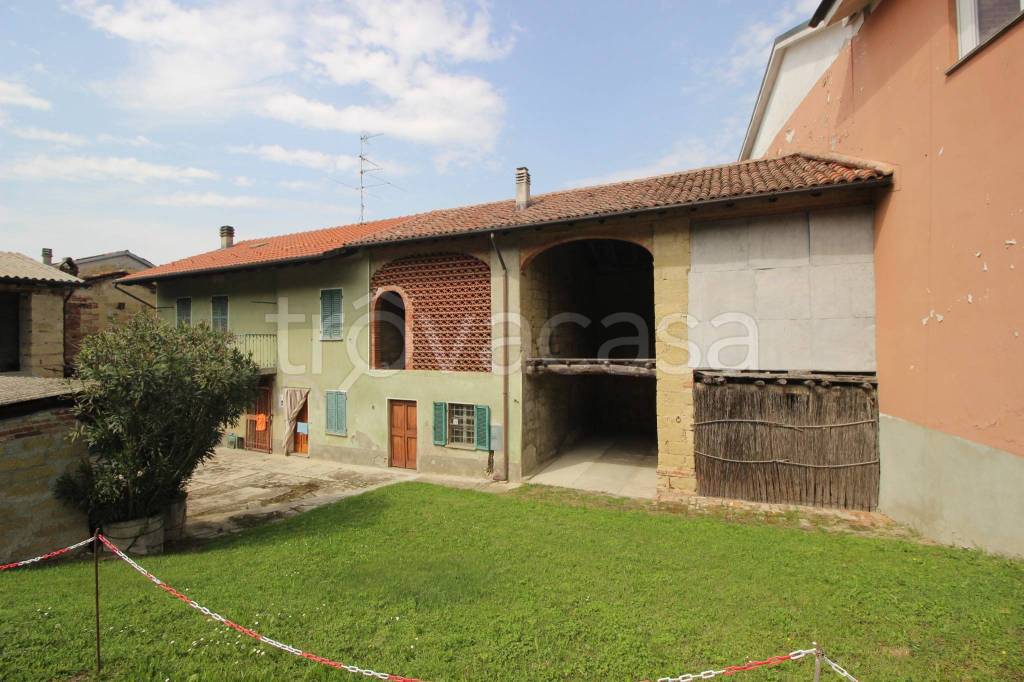 casa indipendente in vendita a Conzano