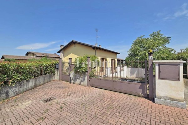 casa indipendente in vendita a Conzano in zona San Maurizio