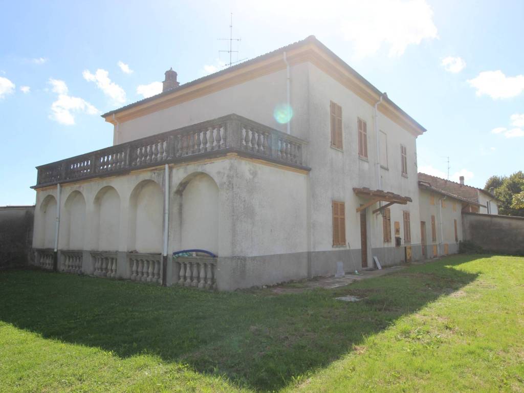 casa indipendente in vendita a Conzano in zona San Maurizio
